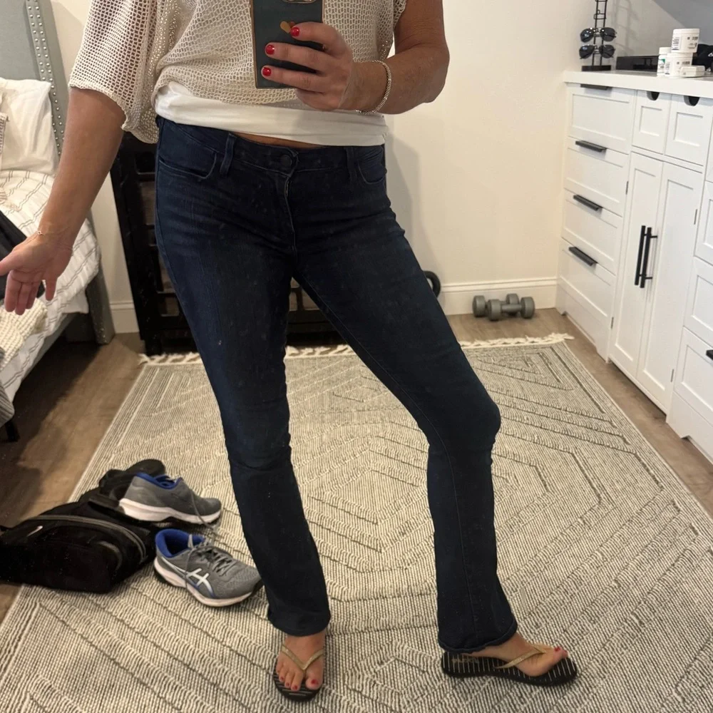 Just Black Women's blue dark denim  Jeans, size 26 stretchy comfortable fabric